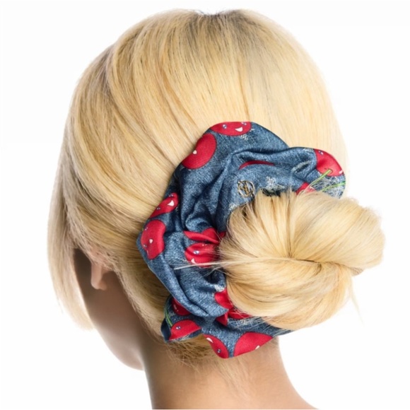 Mini Must Haves 🛍️🛍️ - Picture 4 of 6